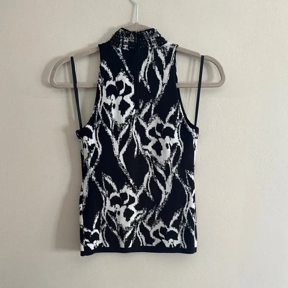 WHBM NWT Beaded Brushed Halter Sleeveless Halter Top Abstract Floral Size XSP - Picture 4 of 10
